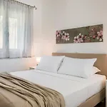 Apollonides Seafront Villa1 Aoede * Lixouri