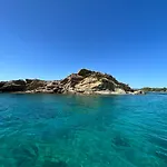 Apollonides Seafront Villa1 Aoede Willa