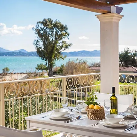 Apollonides Seafront Villa1 Aoede Lixouri