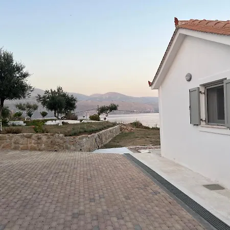 Apollonides Seafront Villa1 Aoede * Lixúri