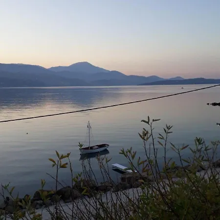 빌라 Apollonides Seafront Villa1 Aoede *